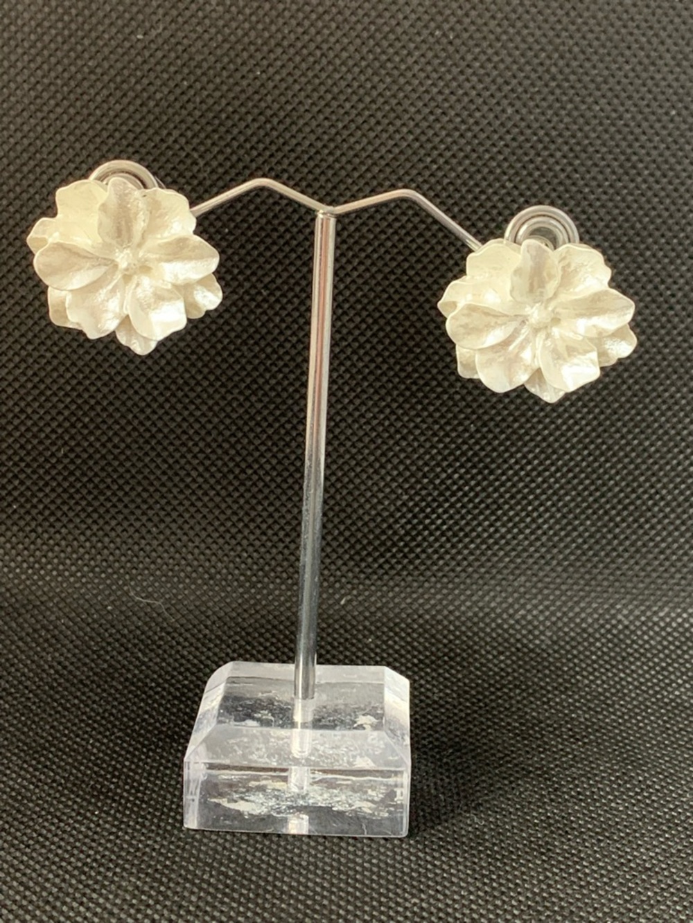 Tarantino White pearlescent Floral Pierced Earrings